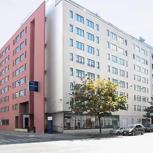 Novotel Donau **** Вена