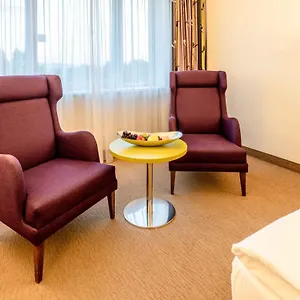 Plaza Premium **** Bécs