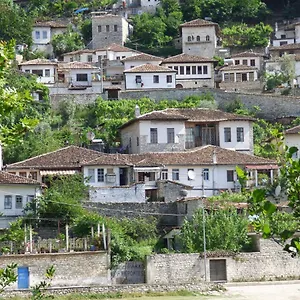 ** Affittacamere & Lorenc Albania
